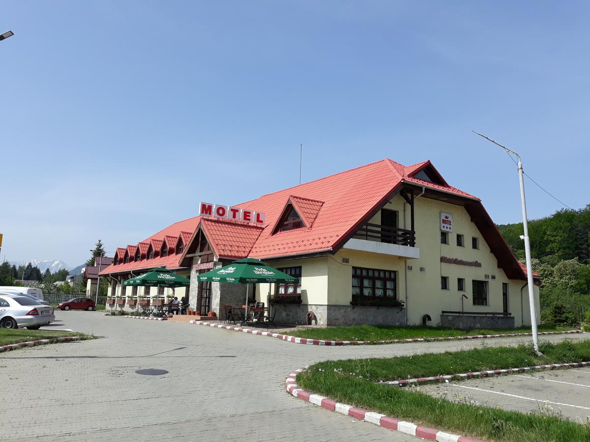 Motel Din Darste Négyfalu Kültér fotó